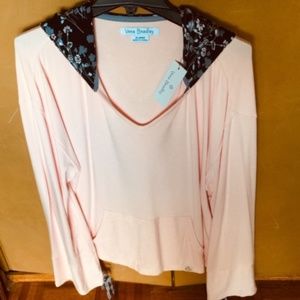 Vera Bradley NWT Hooded Pullover XL